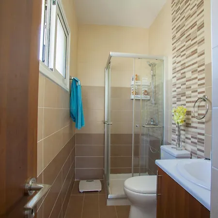 Anemoni 6 * Protaras