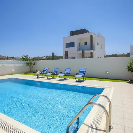 Anemoni 6 * Protaras